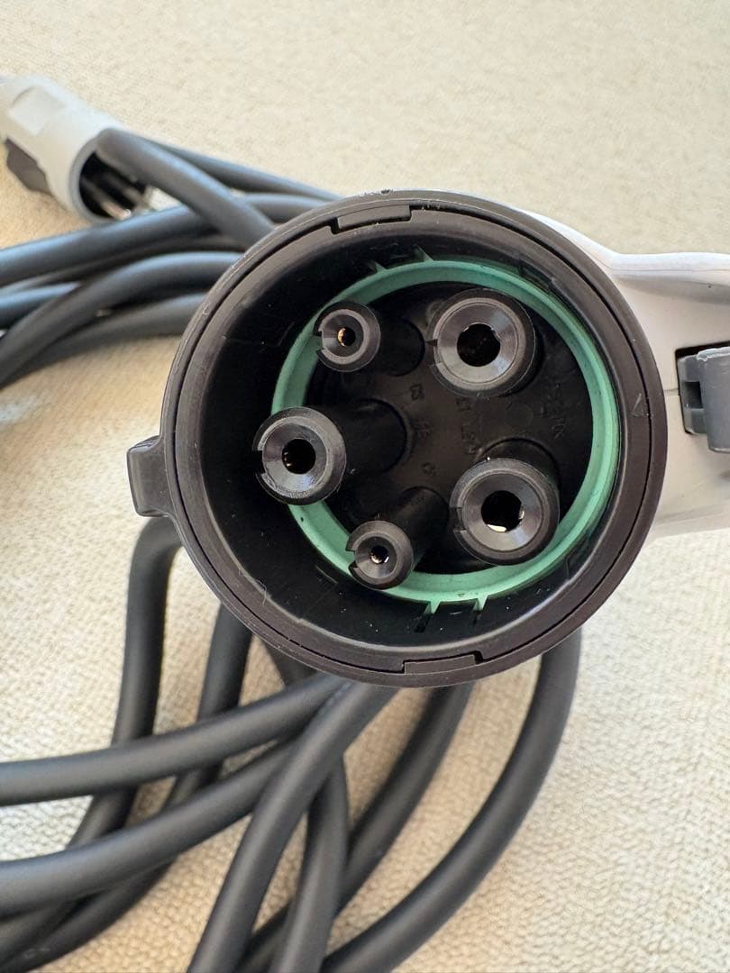 日産純正　充電ケーブル　サクラ・リーフ