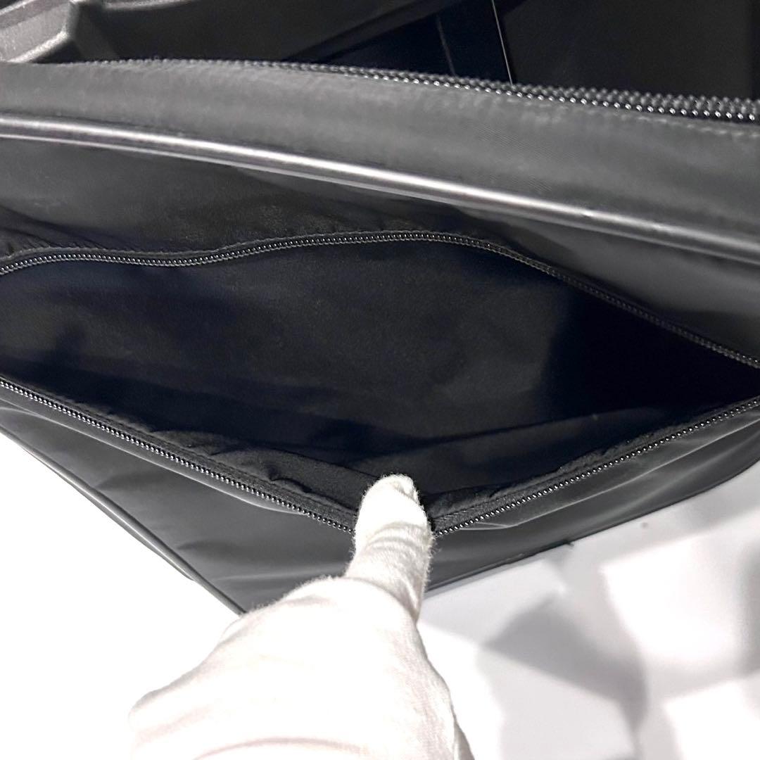 美品　プラダ　キャリーケース　三角ロゴ　サフィアーノ　ナイロン　旅行　ブラック