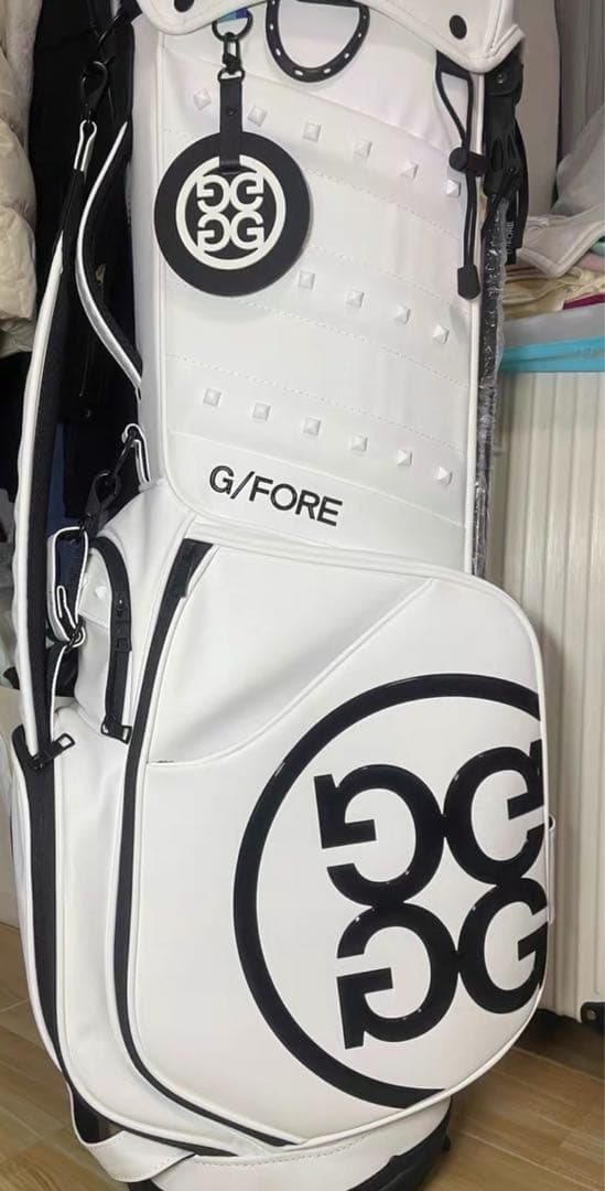 【即発送】 G/FOREジーフォア キャディバッグ スタンド型黒&白ゴルフバッグ