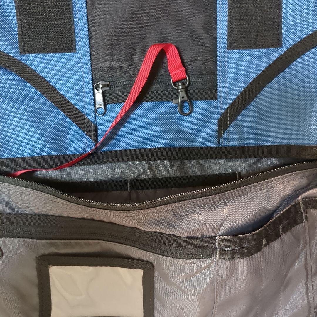 メッセンジャーバッグ　Timbuk2