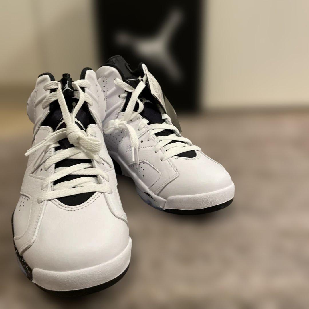 27㎝新品エアジョーダン6　オレオ　30,000円Air ホワイト/ブラック