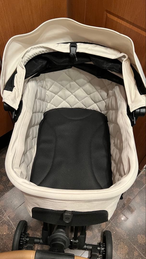 【大阪難波にて引取り希望】AIRBUGGY WIZ X PEARL WHITE