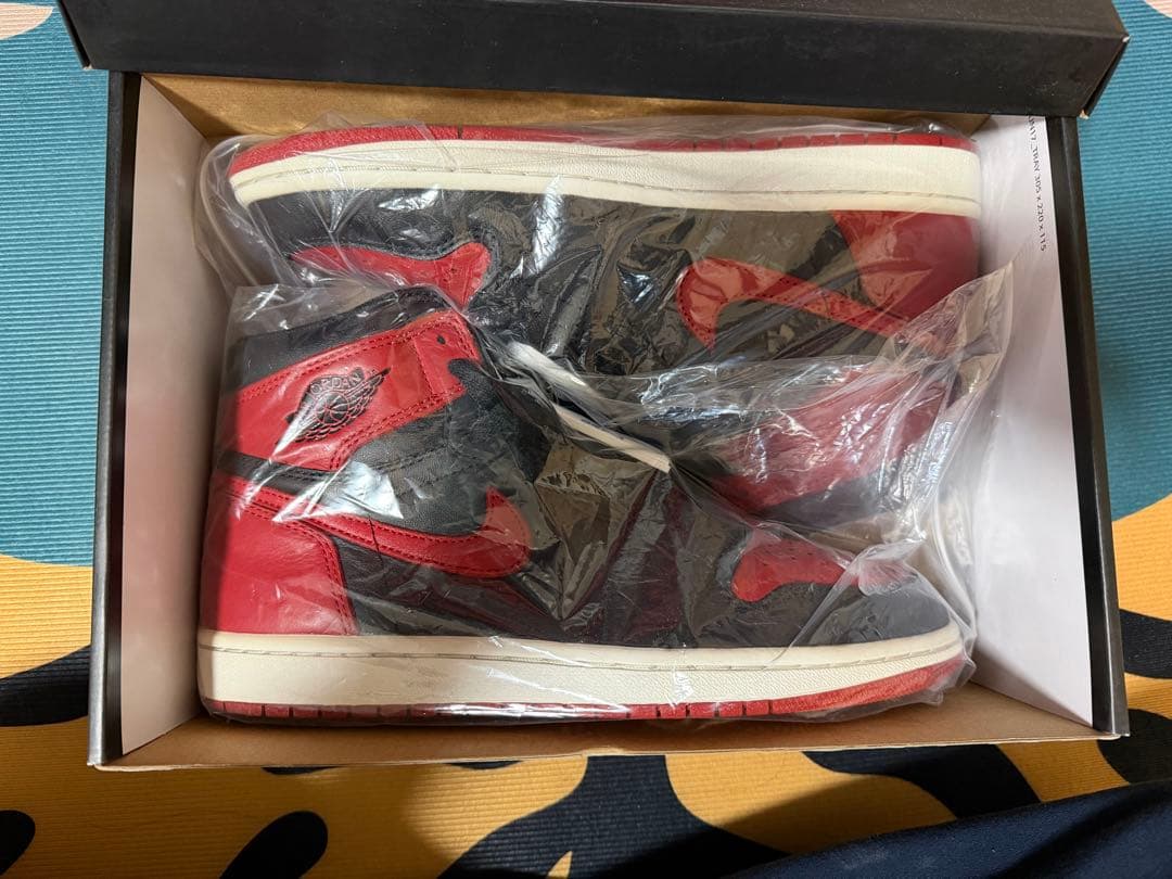 【極美品】 Nike Air Jordan 1 High OG Bred2016