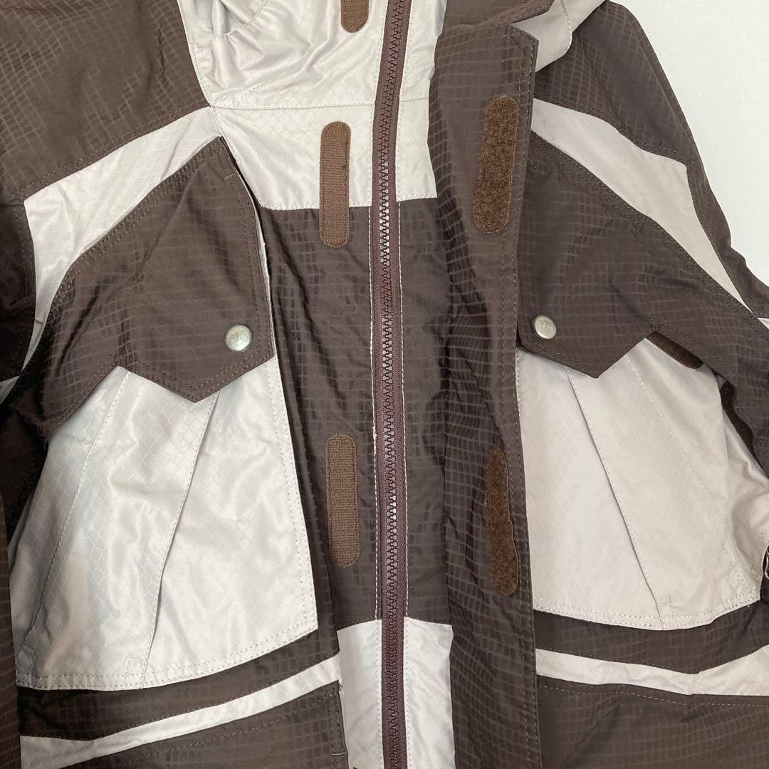 Helly Hansen スキースノーボードウェア 上下セット　Mサイズ