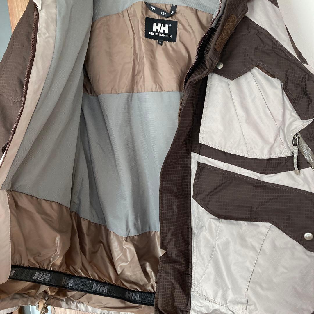 Helly Hansen スキースノーボードウェア 上下セット　Mサイズ