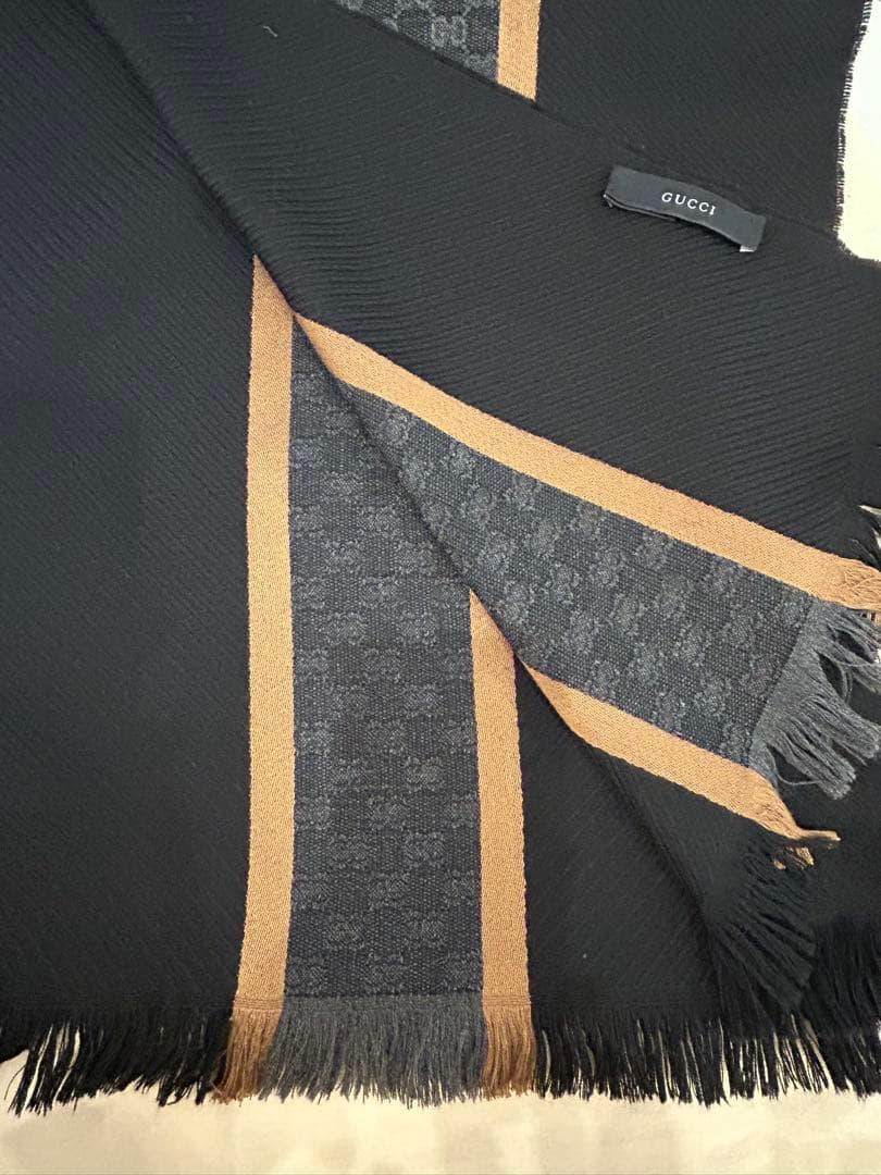 GUCCI ブラック ブラウン マフラー