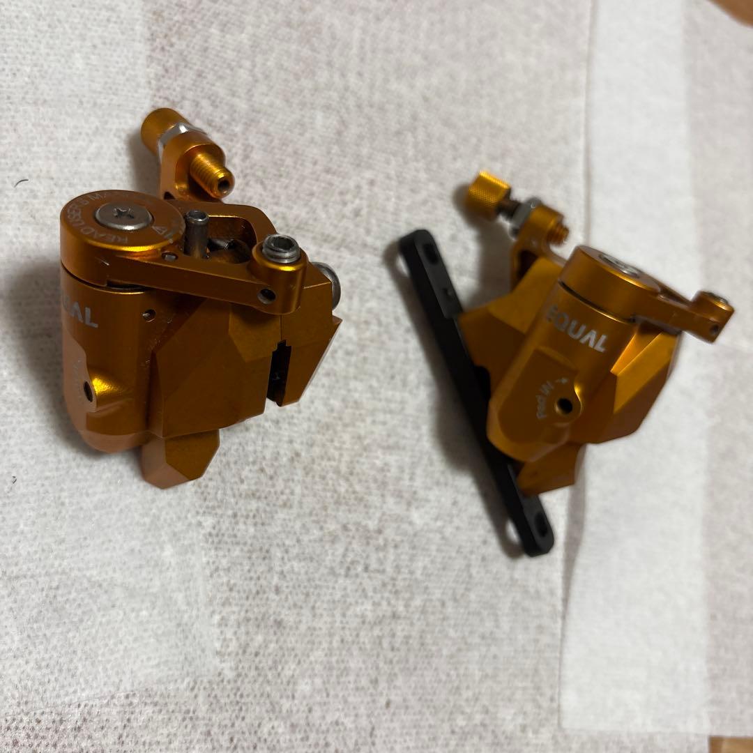 EQUAL ブレーキキャリパー オレンジ