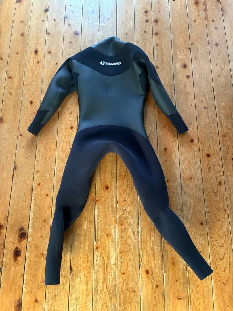 ウェットスーツ セミドライ　4ディメンション 4Dimensions 3/3mm