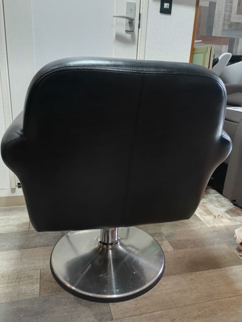 タカラベルモントスタイリングチェア②