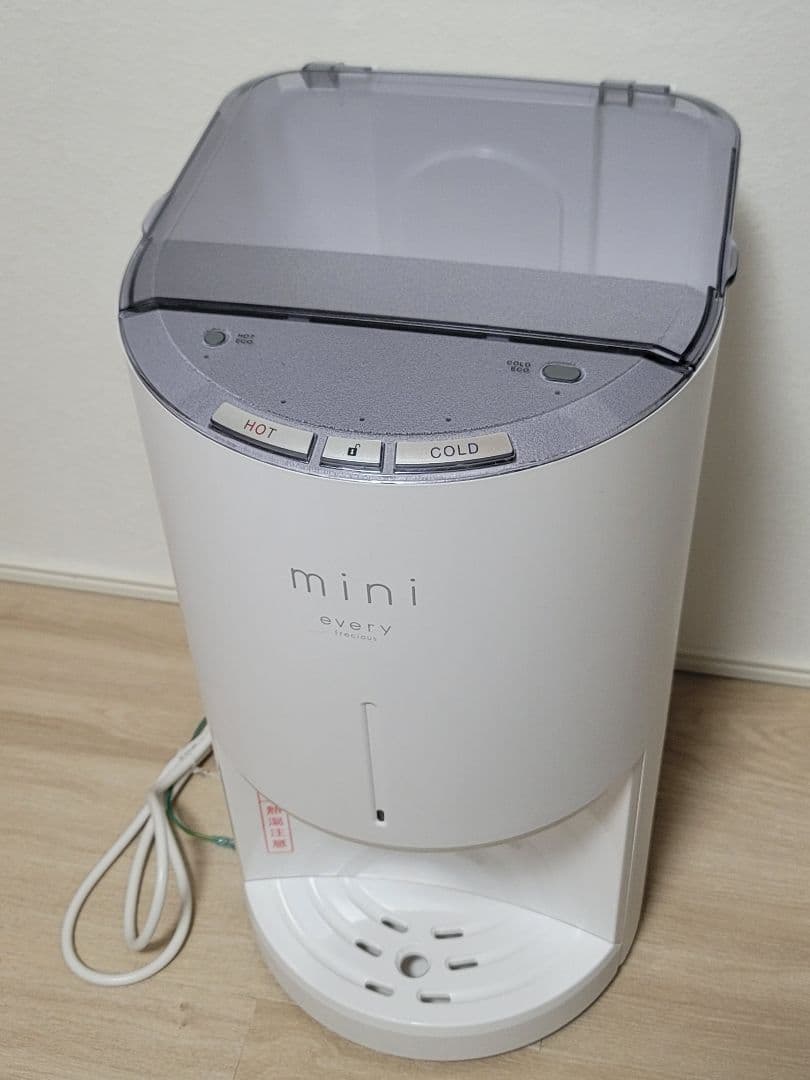 【ウォーターサーバー】エブリィフレシャス mini ★カートリッジ8個付き★