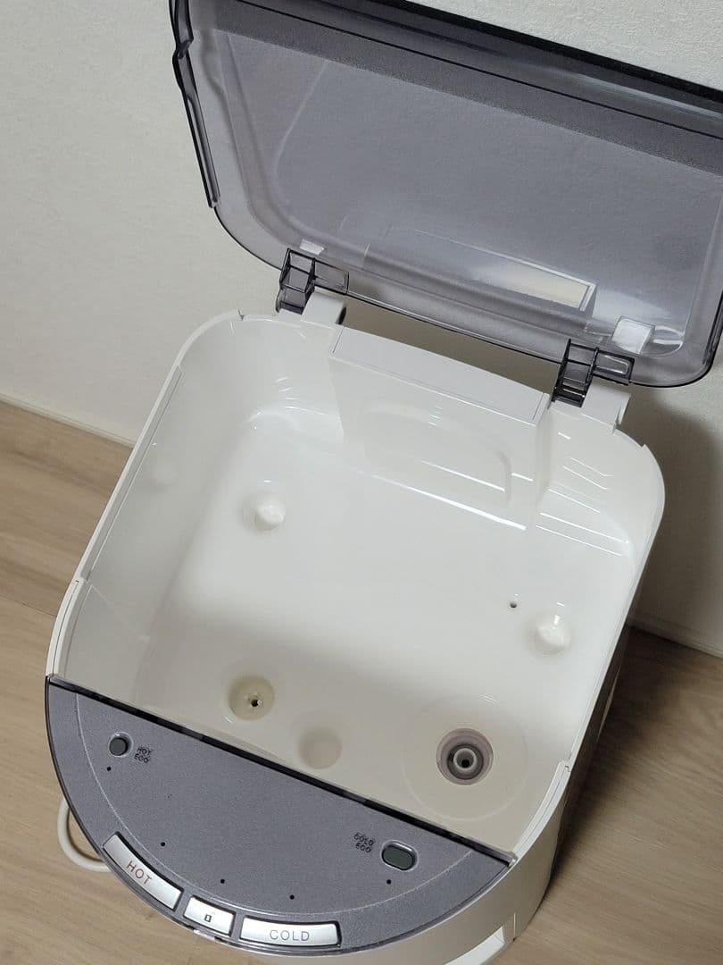 【ウォーターサーバー】エブリィフレシャス mini ★カートリッジ8個付き★