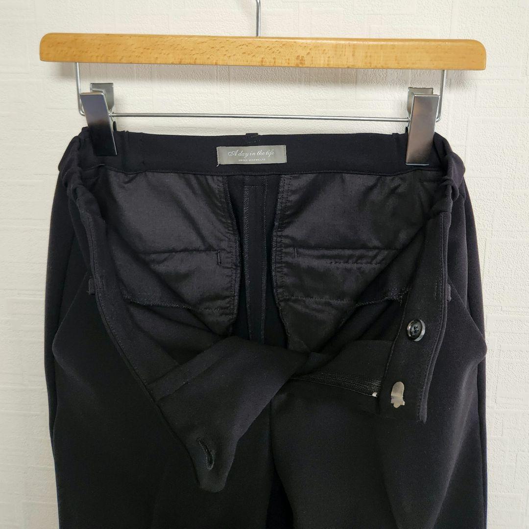 ユナイテッドアローズ　パンツスーツ　ブラック　無地　ノーカラー　テーパード　美品