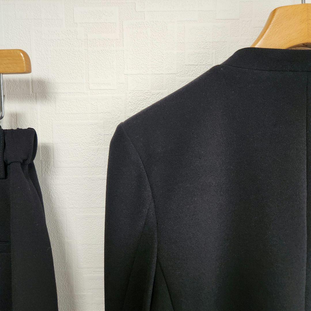 ユナイテッドアローズ　パンツスーツ　ブラック　無地　ノーカラー　テーパード　美品