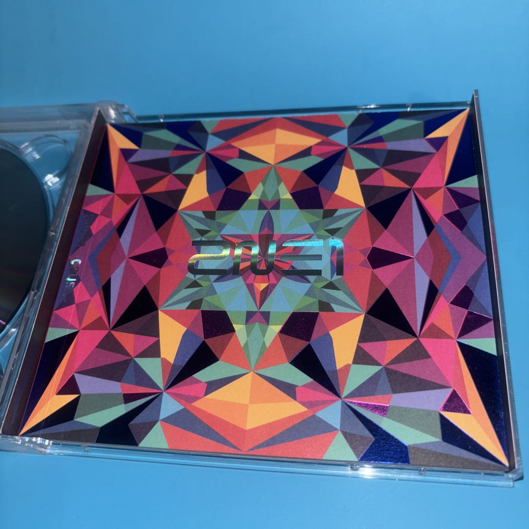 【輸入版】2NE1 CRUSH CD ダラ トレカ付き