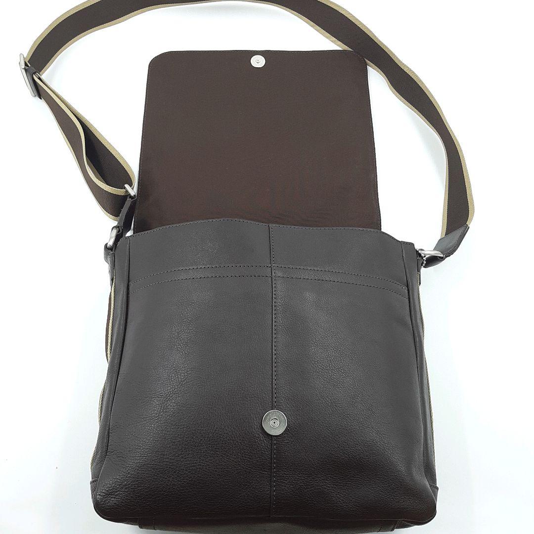 【美品】コーチ　ショルダーバッグ　メッセンジャーレザー　ブラウン　F70555