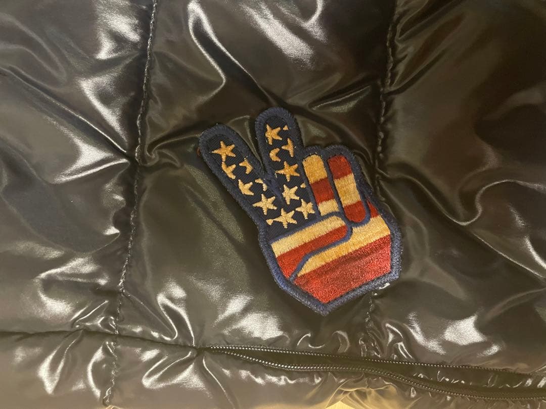 未使用級☆希少　モンクレール（MONCLER）ダウンベスト