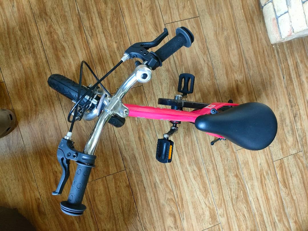 【極美品】へんしんバイク ピンク バランスバイク12インチスタンド付