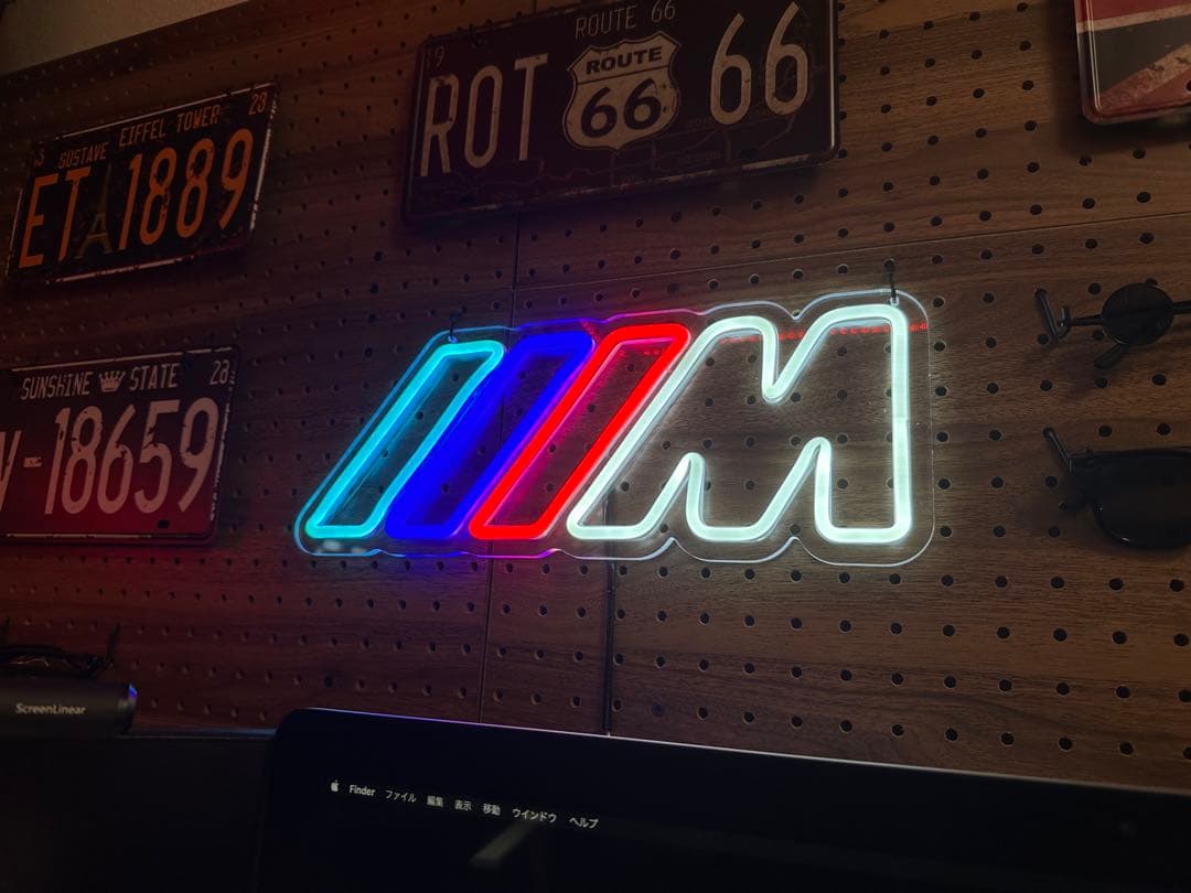  Mロゴ ネオンライト