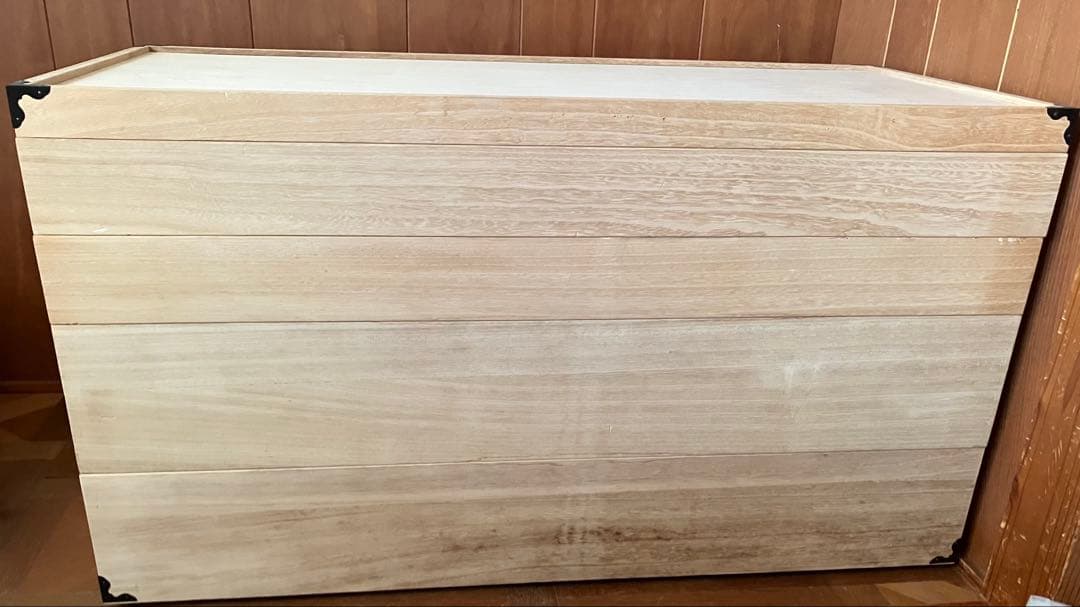 桐タンス着物収納4段隅金具付き