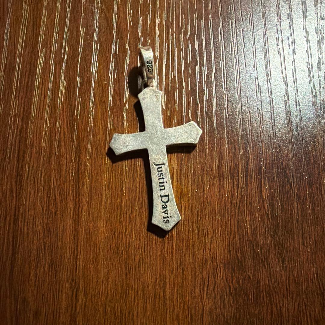 Justin Davis 十字架ペンダント