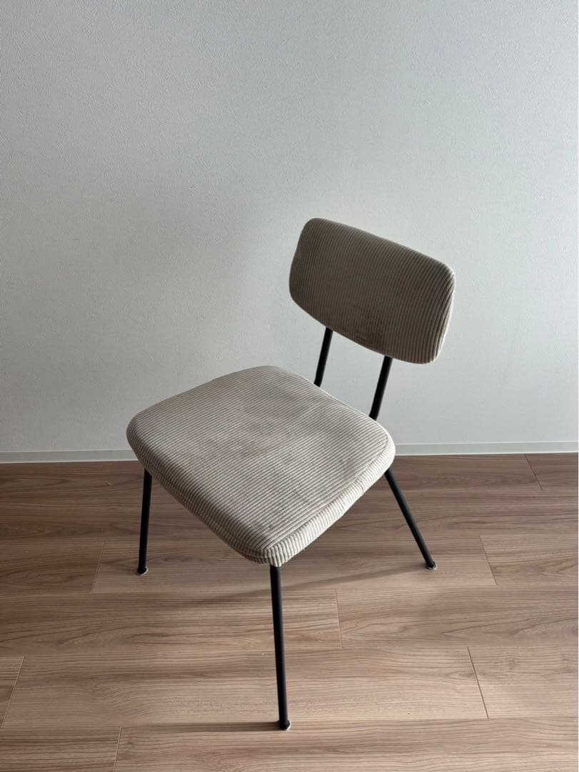 美品！！1脚　RUMMY スチールチェア ダイニング チェア 椅子　ベージュ