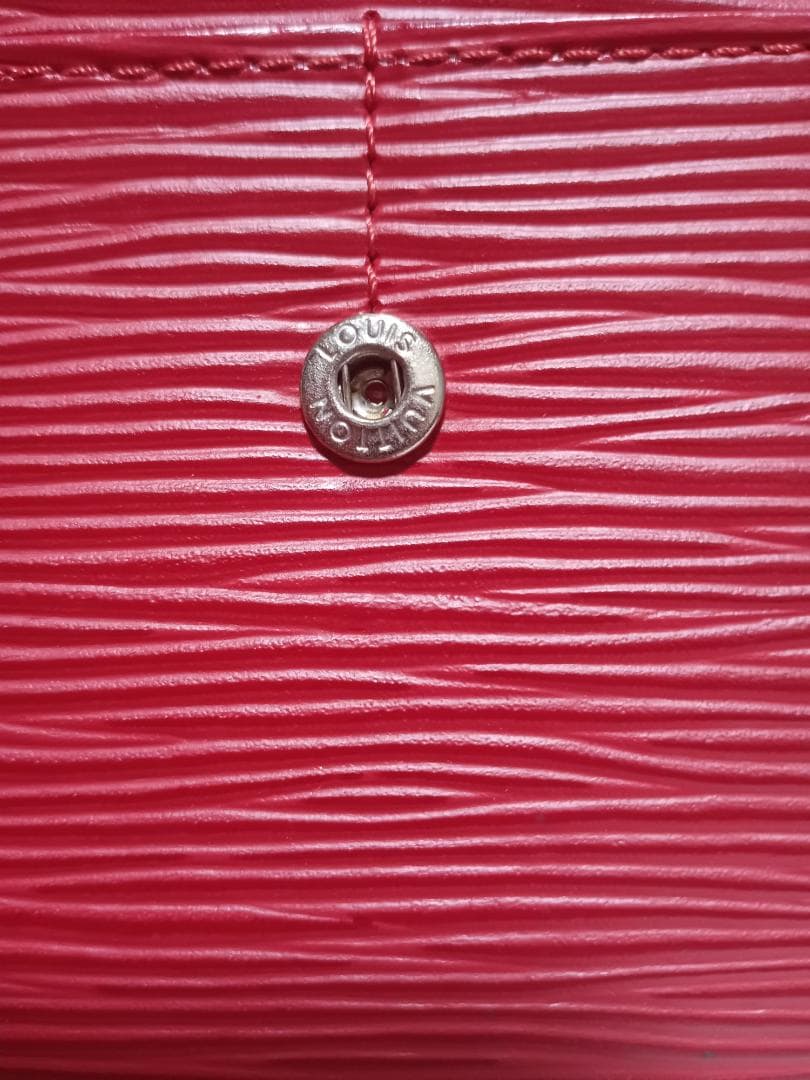 【ルイ・ヴィトン 長財布】エピレザー ポルトフォイユ サラ 赤 中古