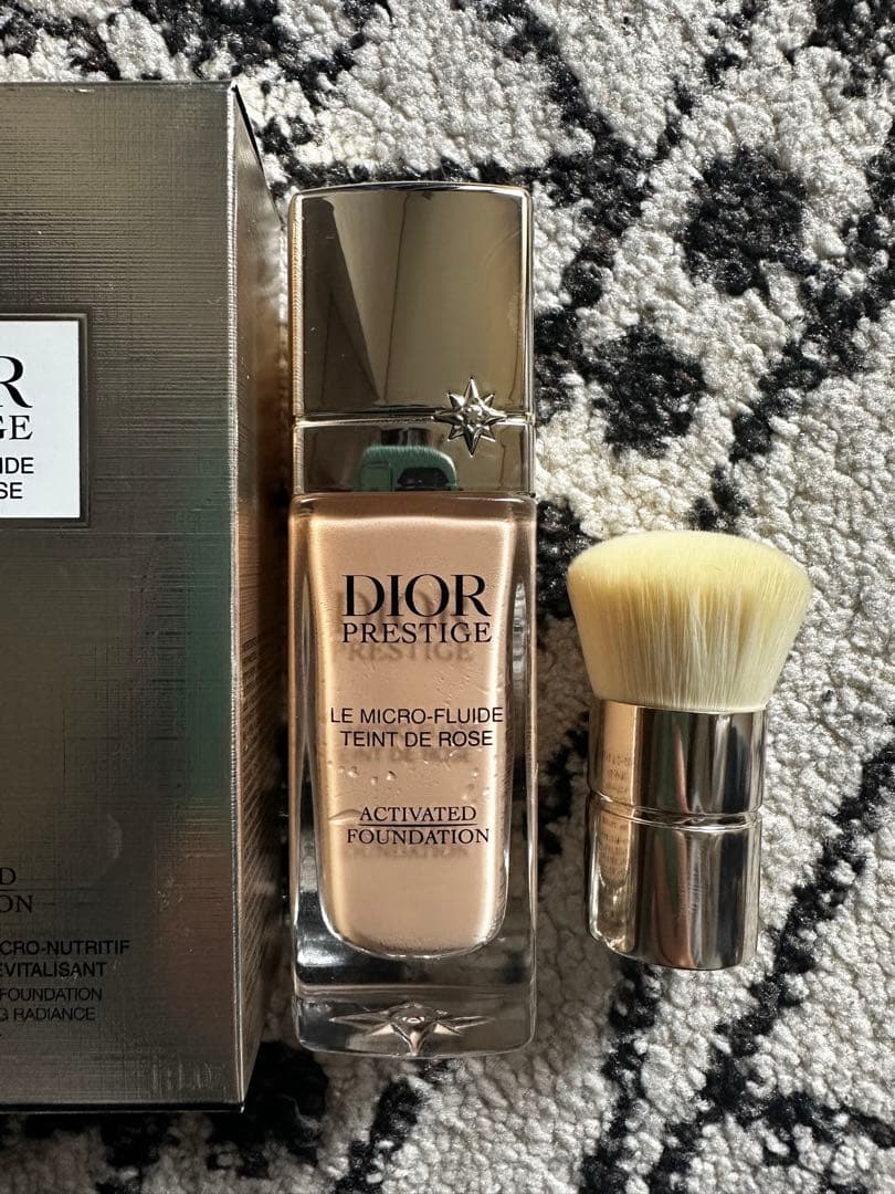 Dior プレステージ ル マイクロ フルイド タン 1N 30ml