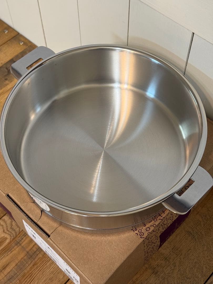 新品 CRISTEL 両手浅鍋 L 22cm 蓋なし S22QL