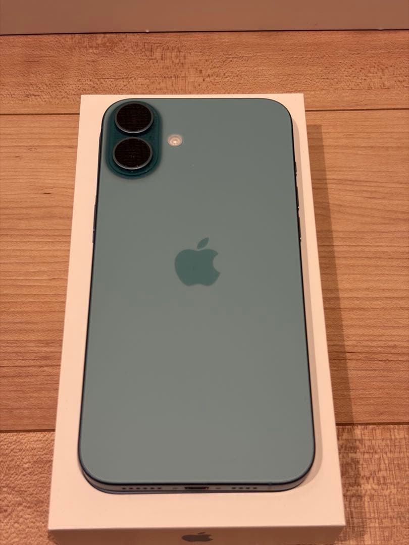 iPhone 16 Plus 128GB ティール　保護フィルム付き
