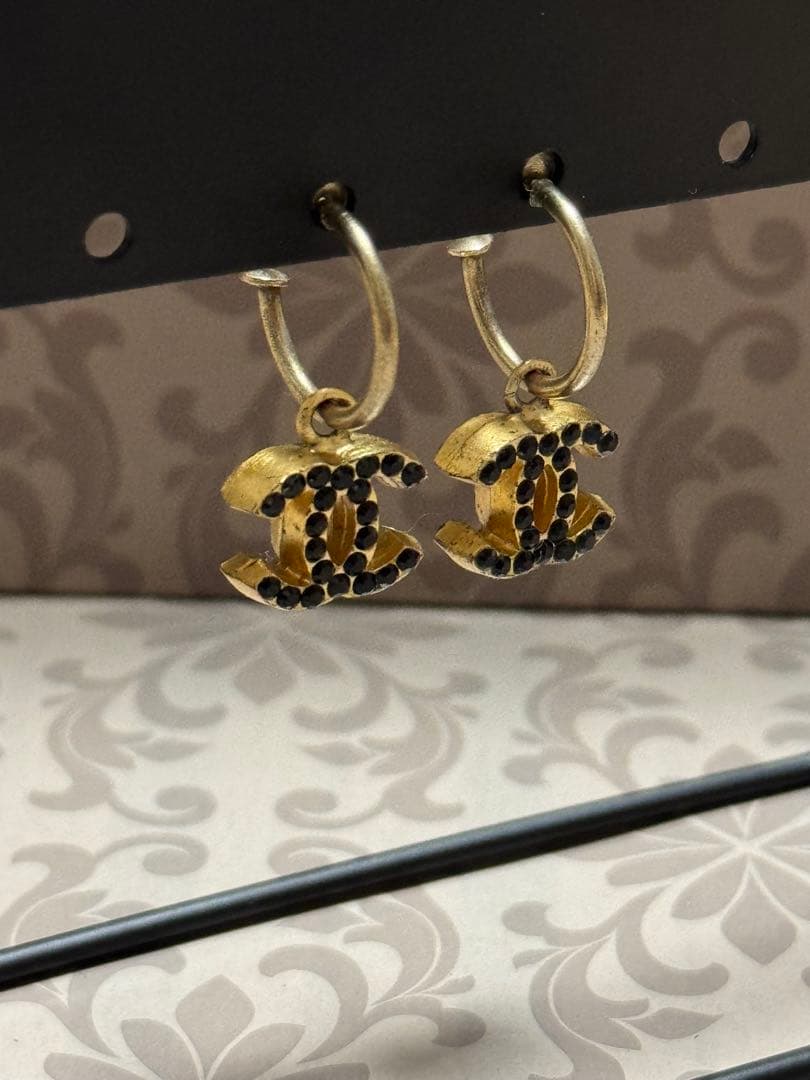 正規品♡シャネルロゴピアス ココマーク/no.5 CHANELゴールド黒ブラック