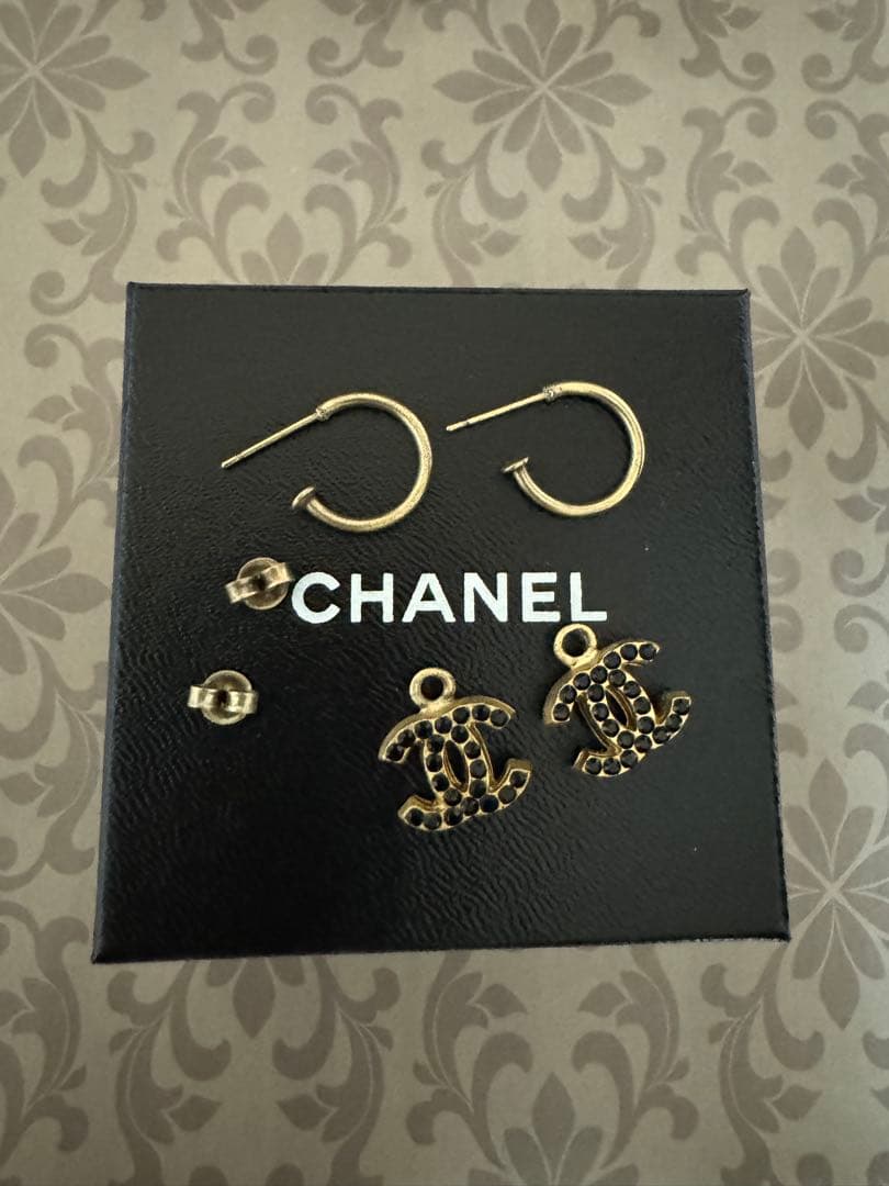 正規品♡シャネルロゴピアス ココマーク/no.5 CHANELゴールド黒ブラック