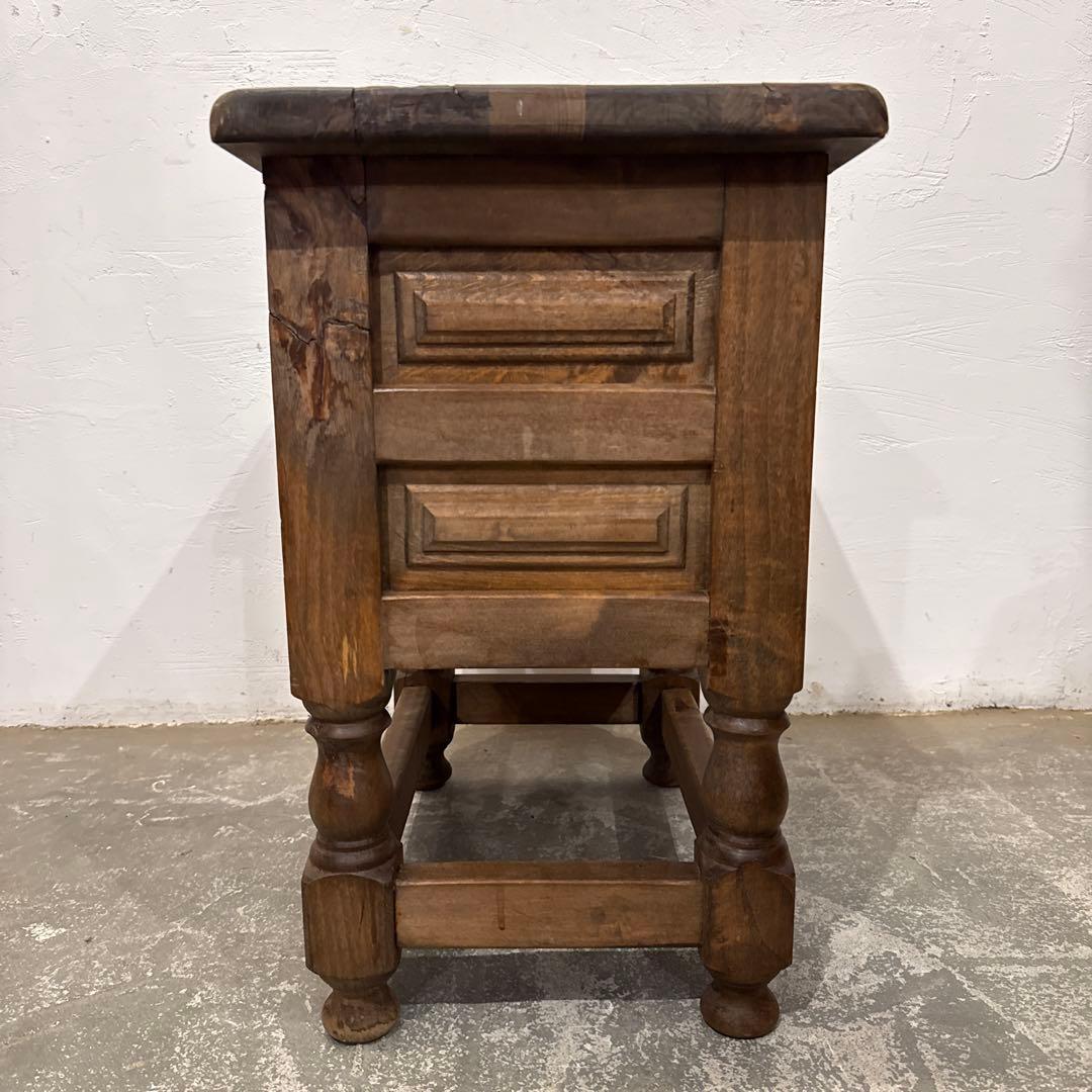 ヴィンテージ　木製サイドテーブル　2段引き出し付き