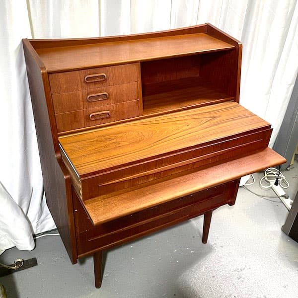 HY北欧ビンテージ家具　ライティングビューロー　チェストドレッサー　タンス