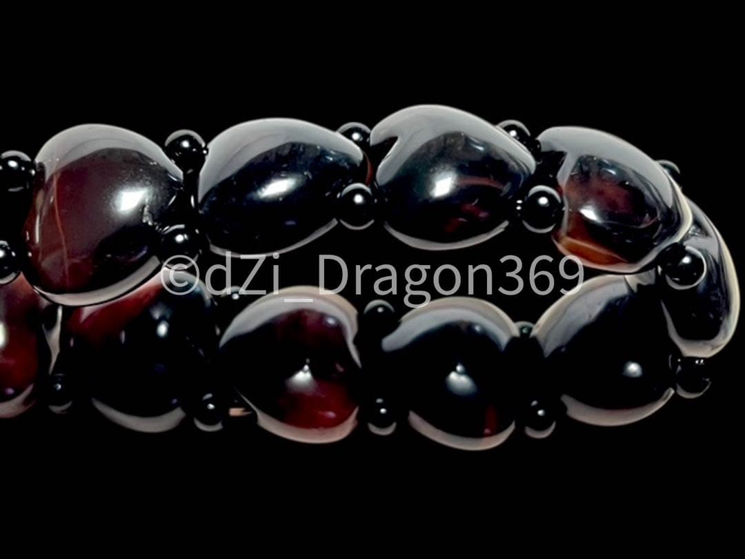 【一点限り／高品質】 上肯龍紋火供蔵神天珠とハート型火供玉髄珠のブレス