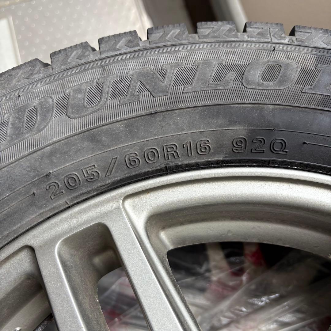 205/60R16 スタッドレスタイヤ　冬タイヤ　4本セット