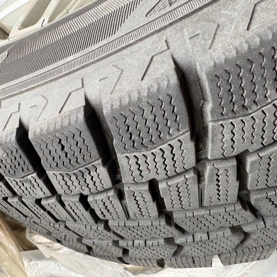 205/60R16 スタッドレスタイヤ　冬タイヤ　4本セット