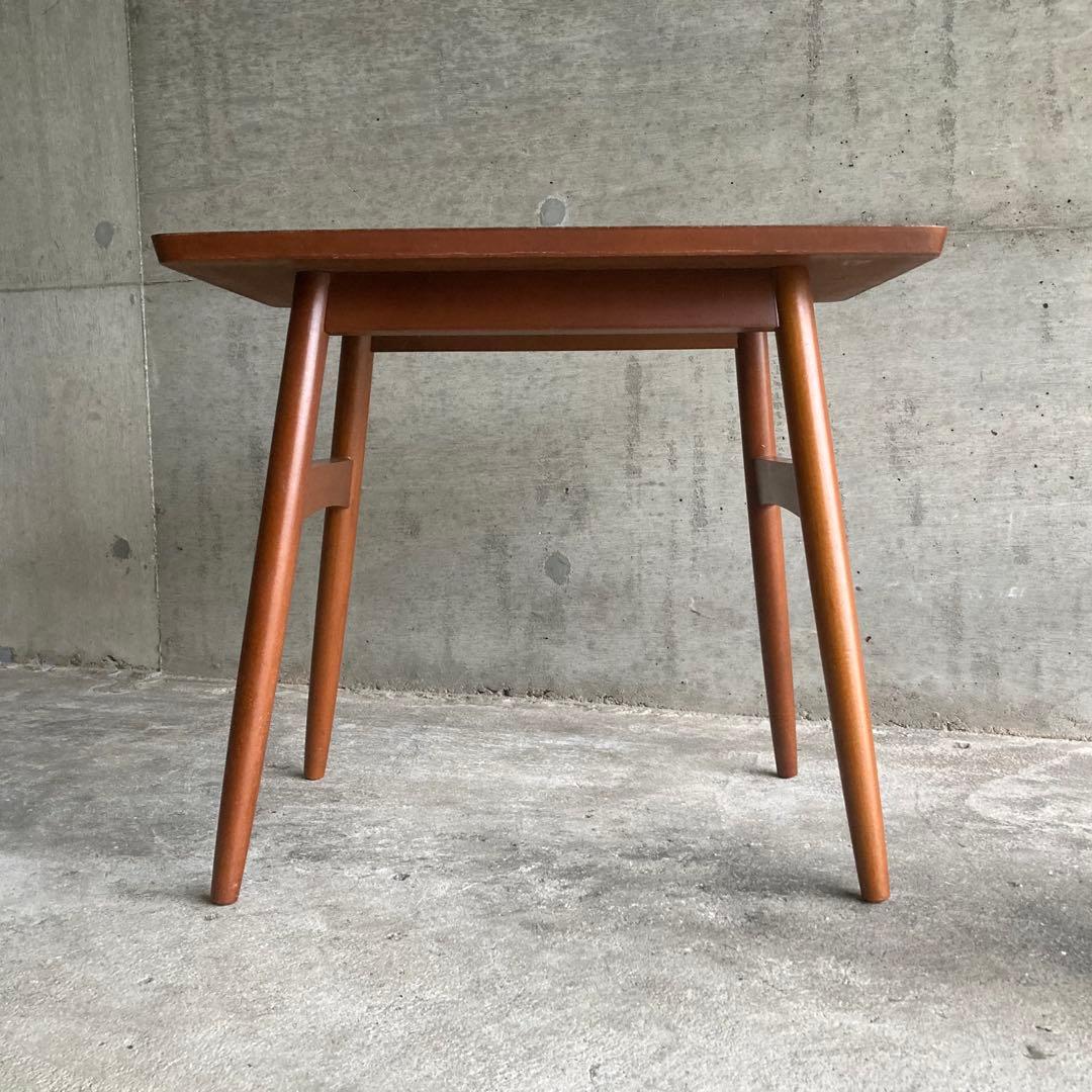 テーブル 机 サイドテーブル 置物台 飾り台 花台 木製 木目調 昭和レトロ