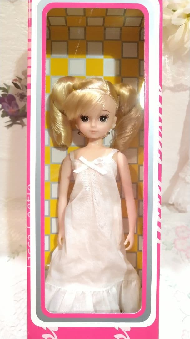 厳選 リカちゃんキャッスル おめかしコレクション peu connu あきちゃん