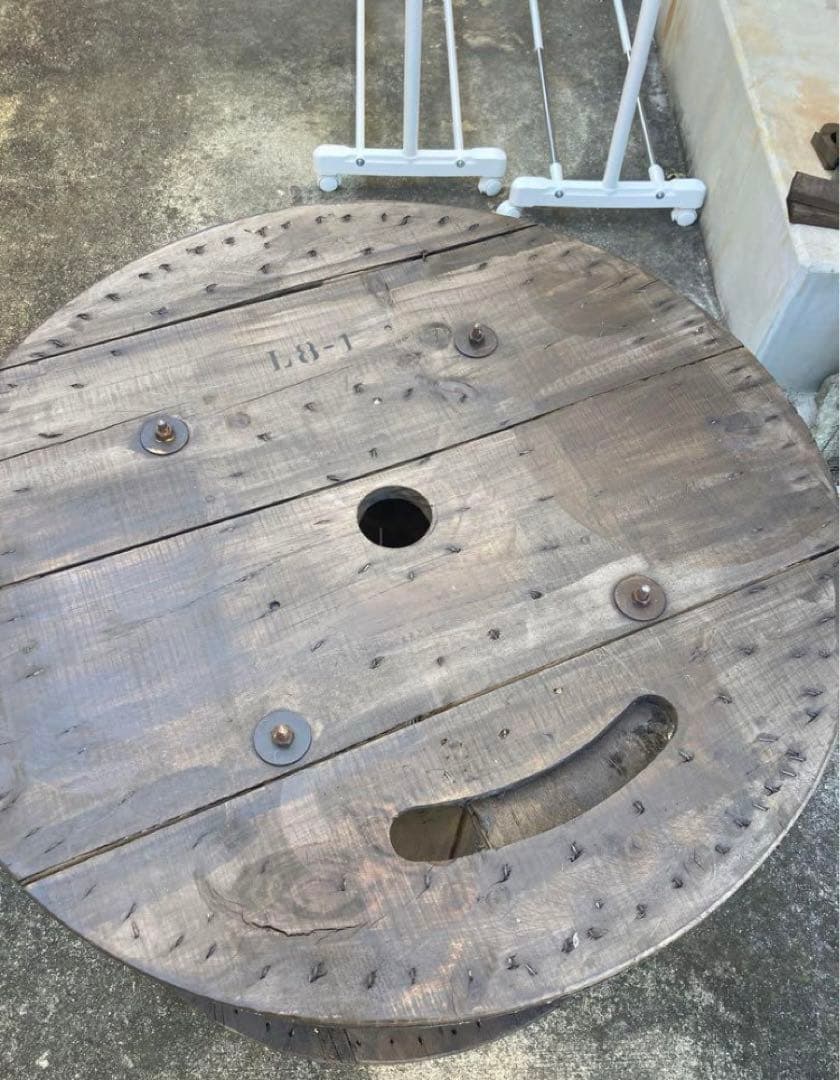 中古品　ガーデニングテーブルフラワー置き インテリア オブジェ