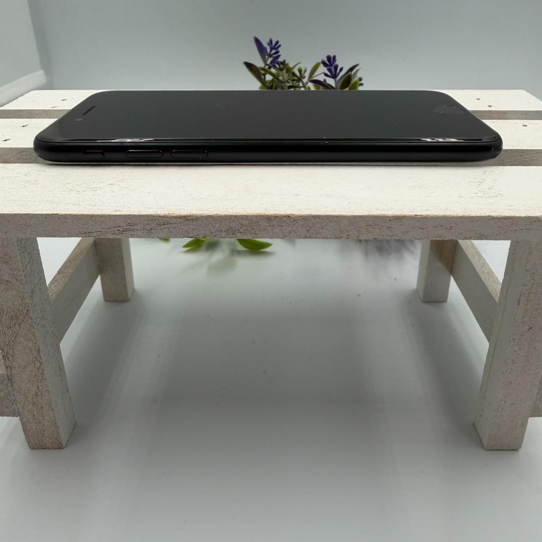 iPhone SE第3世代 64GB ミッドナイト 429