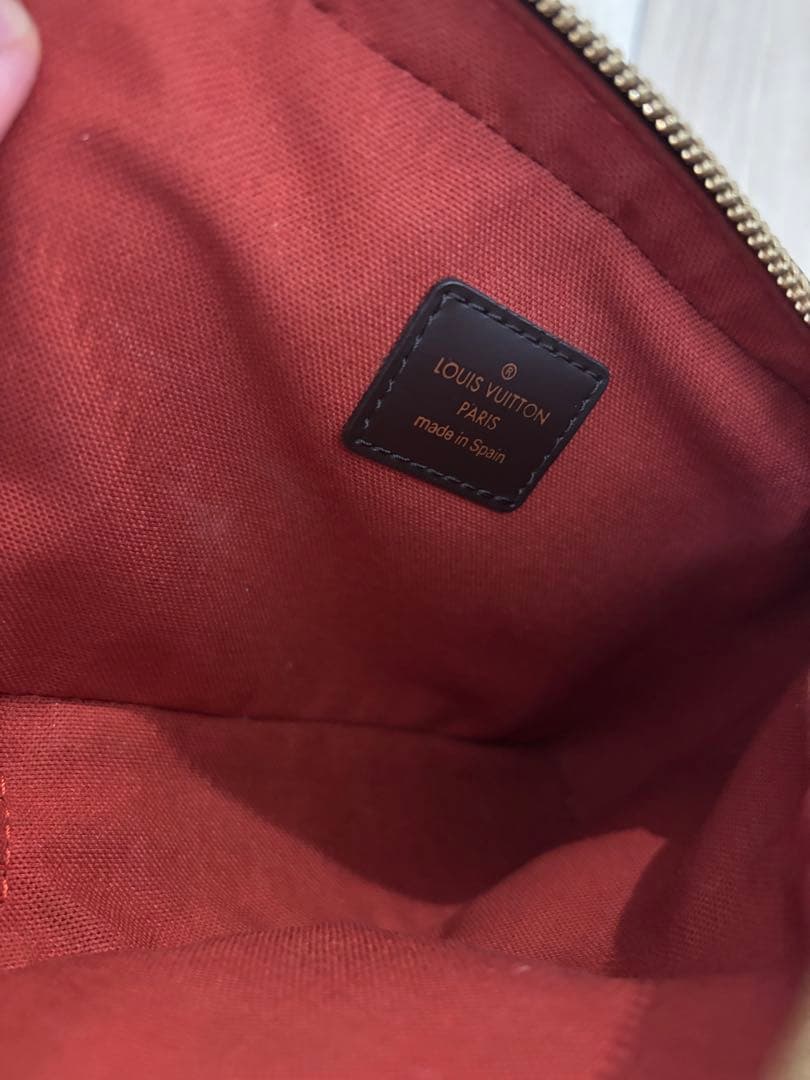 ルイ・ヴィトン（Louis Vuitton）ダミエ・キャンバス ボディバッグ