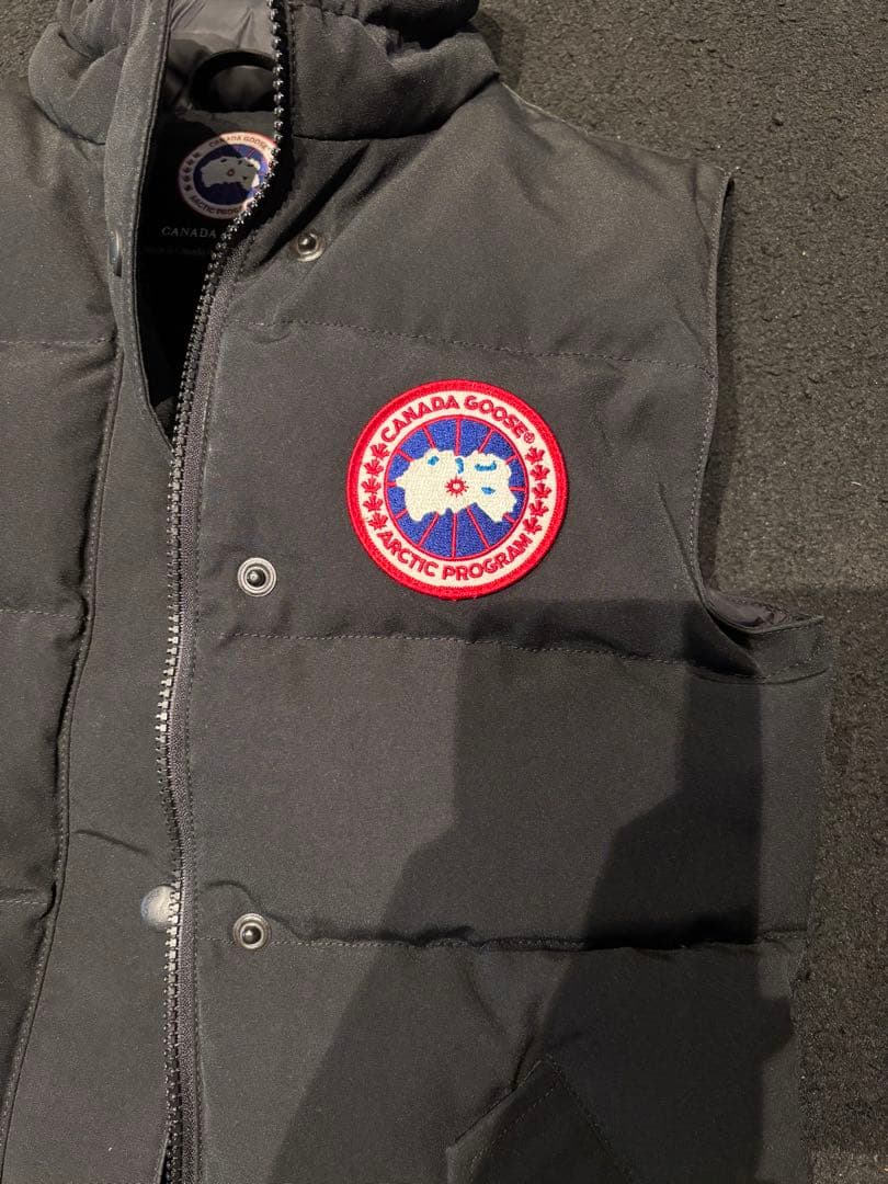 フリースタイルベスト2832L 2XSsize black カナダグース