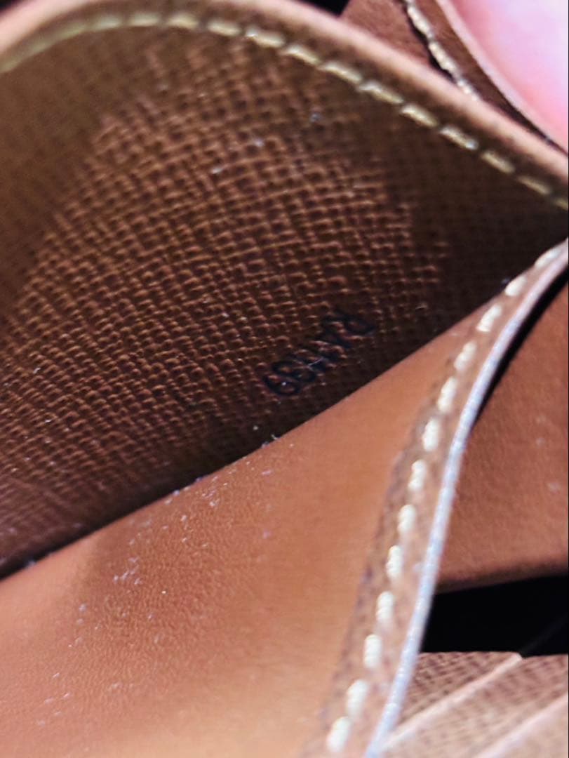 LOUIS VUITTON モノグラム ジッピーパース