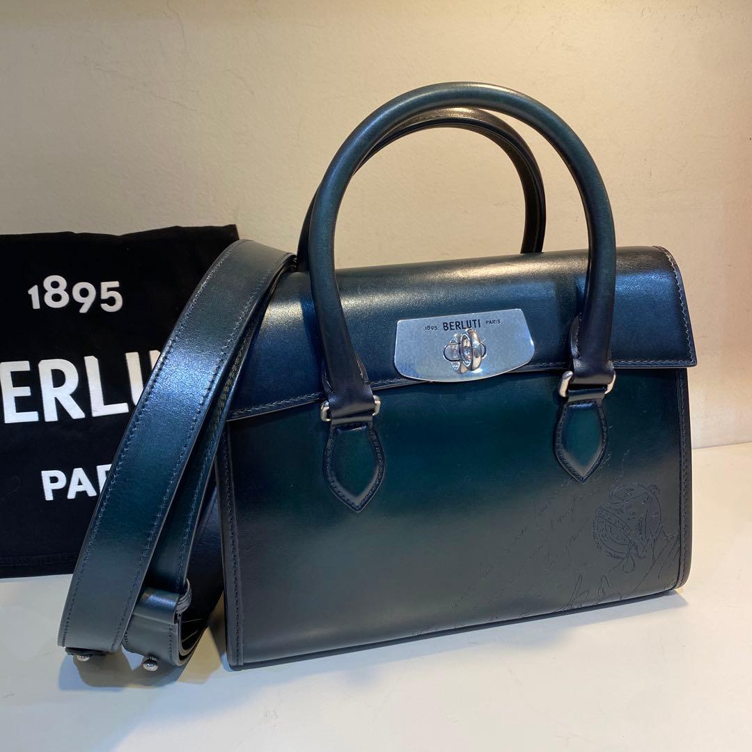 ベルルッティ　エミーオガリバーメッセンジャーバッグ