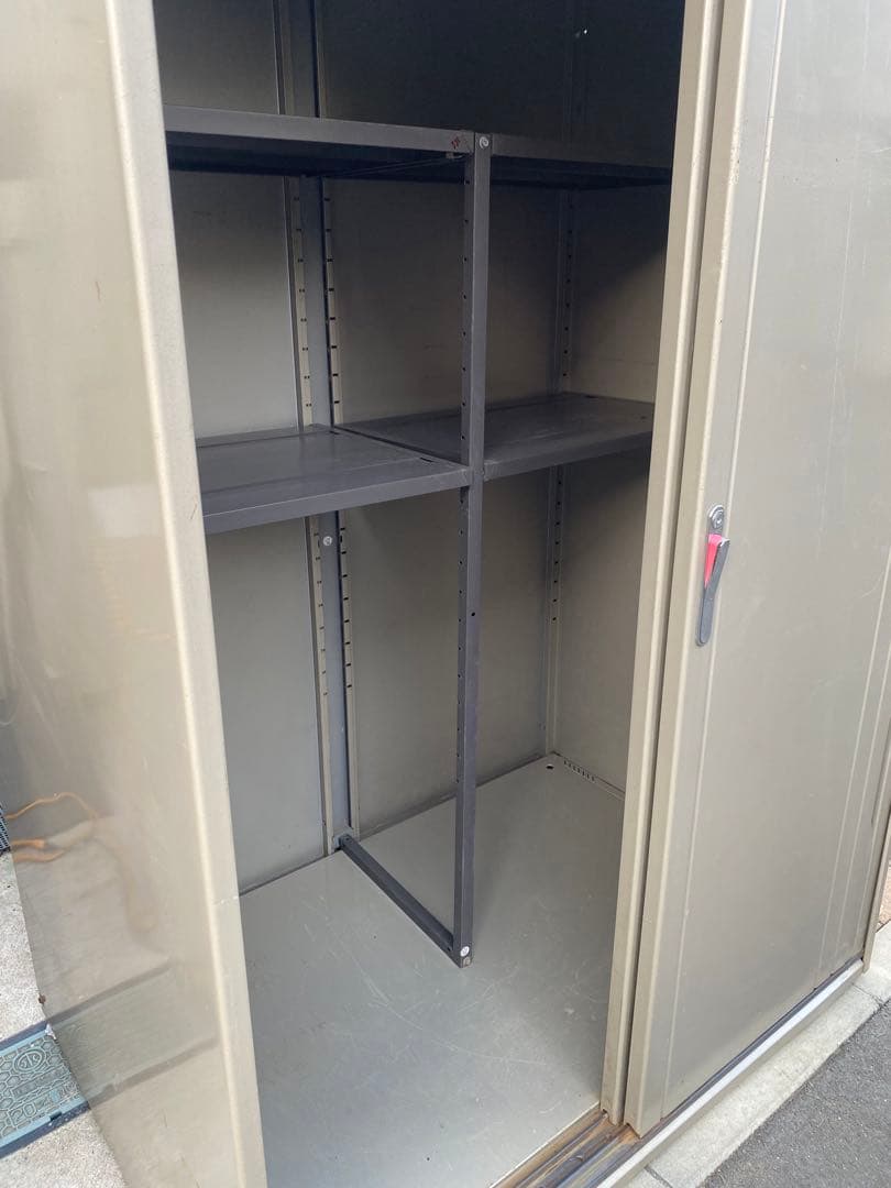 タクボ物置　倉庫　収納