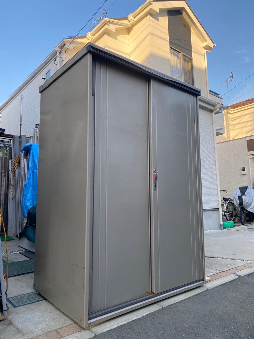 タクボ物置　倉庫　収納