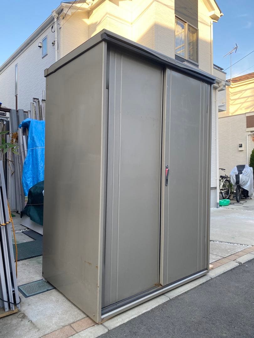 タクボ物置　倉庫　収納