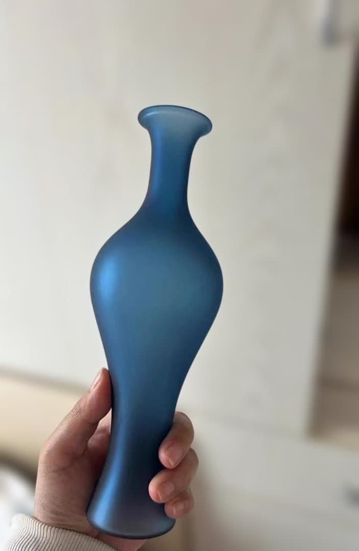 青色マットガラス花瓶