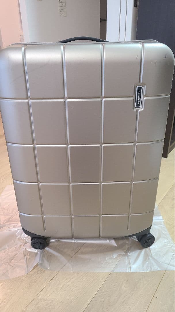 [サムソナイト] スーツケース タイリウム スピナー69 アイボリーゴールド