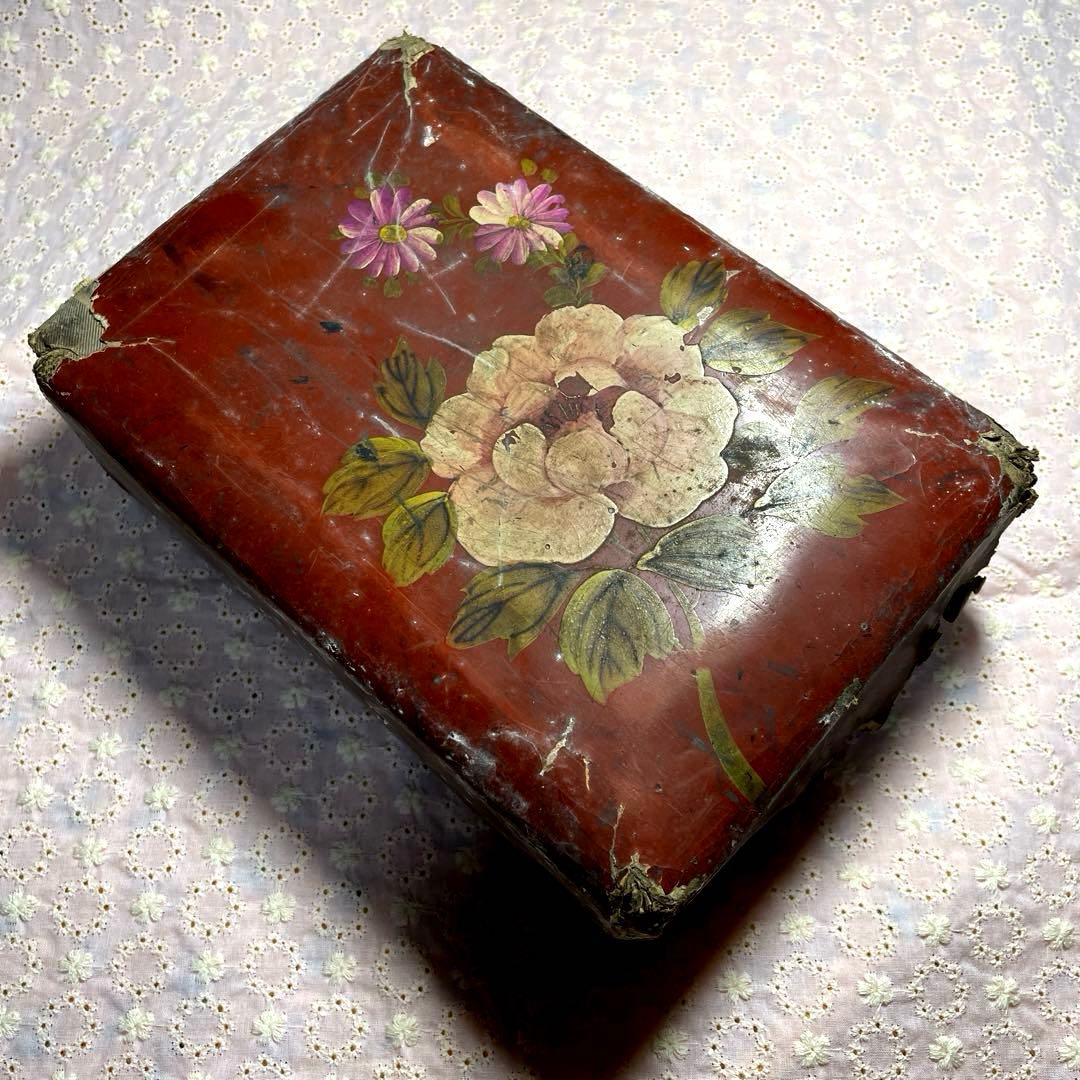 昭和レトロ　靴磨き箱　中身入り。